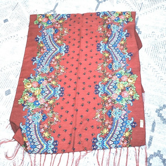 Elmina Floral Scarf - Picture 3 of 5